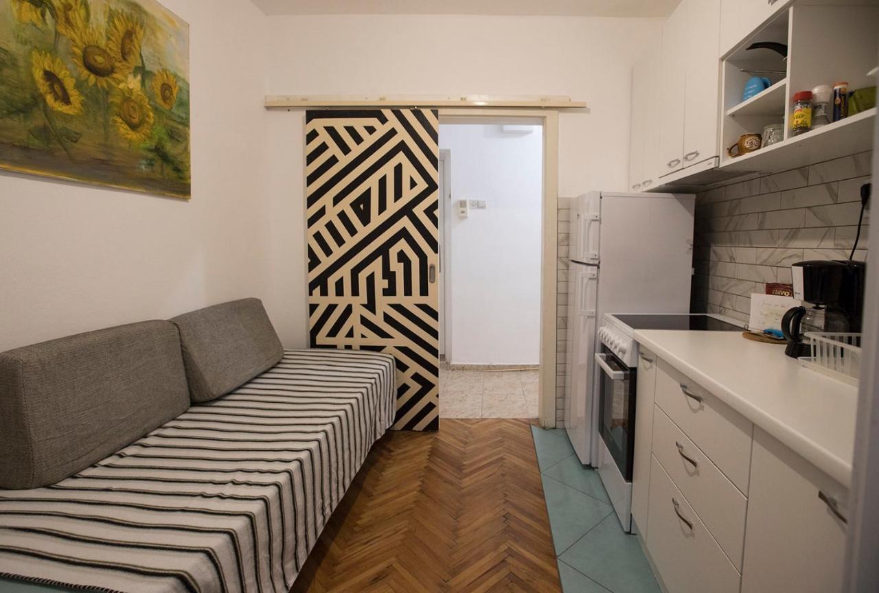 The Pioneers Home 2 Скопье Экстерьер фото