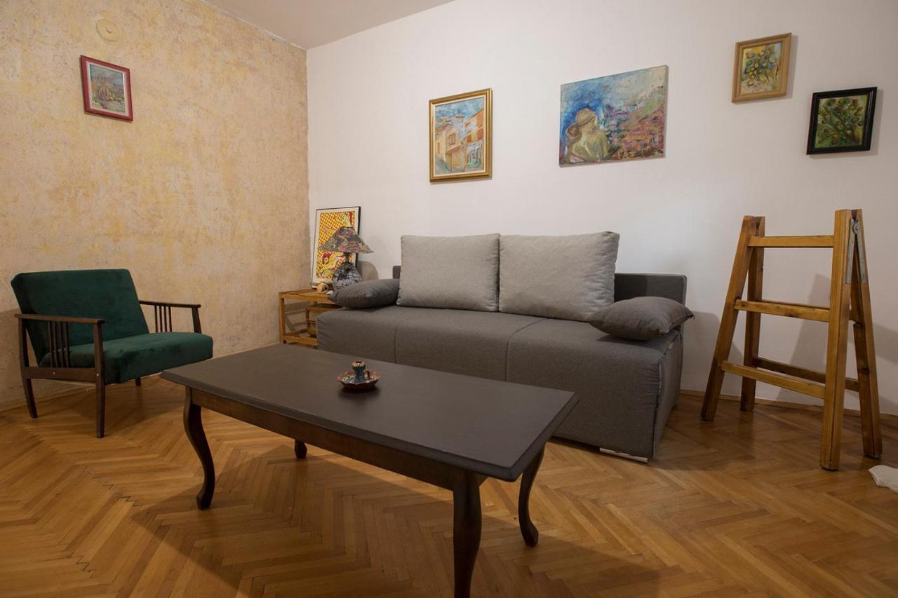 The Pioneers Home 2 Скопье Экстерьер фото